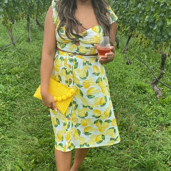 BCBG summer lemon print skirt NWT - Picture 2 of 5